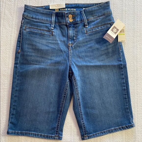 ANNE KLEIN Women’s Size 4 Double Button Bermuda Shorts - Medium Wash - Picture 1 of 7